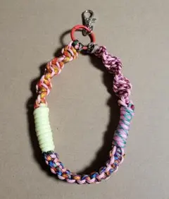 ハンドストラップ　パラコード　ハンドメイド