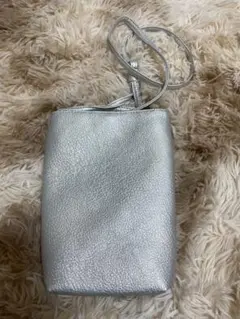 シルバー ミニショルダーバッグ 外ポケット付き
