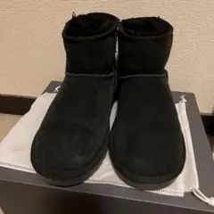 UGG アグ ムートンブーツ　クラシックミニ　23センチ
