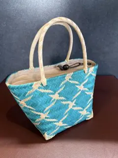 Item thumbnail for item fe7195c1-572b-491f-b51e-f41fea006b36