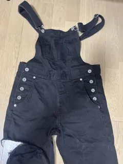 ブラック デニム サロペット ダメージ加工のサムネイル
