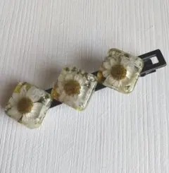 （ハンドメイド）レジンで作ったヘアクリップ No.70
