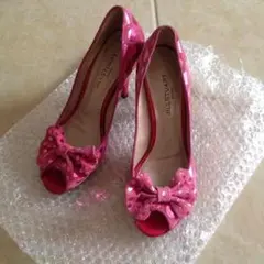 リボン付きパンプス