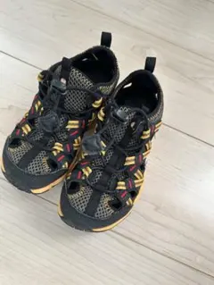 MERRELL カラフル サンダルのサムネイル
