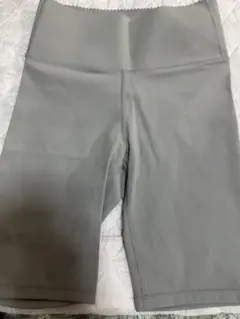 H&M シェイピング ハーフパンツ グレー