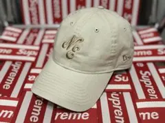 NEW ERA 9THIRTY キャップ ベージュ×ゴールド supremeのサムネイル