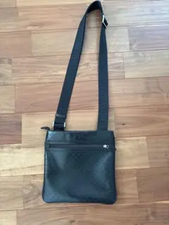 EMPORIO ARMANI エンポリオアルマーニ ショルダーバッグ ブラック