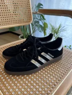 adidas handball spezial シルバー　28