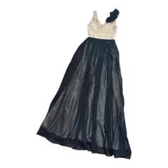 エレガントなビーズ装飾ロングドレス