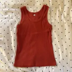 UNIQLO 朱色タンクトップ