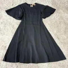 N°21　ヌメロヴェントゥーノ (38) フレアワンピース　フレアスリーブ　黒