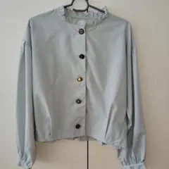 ライトブルー ボタン付き シャツ