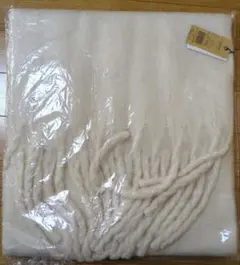 ボリュームマフラー アイボリー