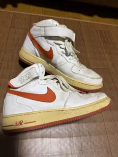 Nike Air Force 1 ハイカットスニーカー ホワイト/オレンジ