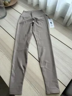 alo yoga アロ ヨガ アロヨガ ピラティス レギンス　エアリフト