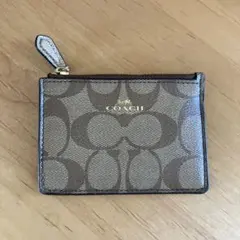 COACH パスケース付きコインケース ベージュ 小型