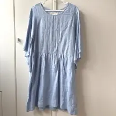 オメカシ　サックス　ひざ丈ワンピース　フリル