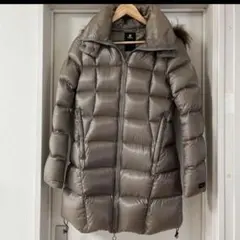 タトラス ダウンジャケット