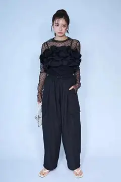 LEJA】スパンコール刺繍ビジューボタンフレアスリーブセットアップ