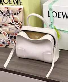 LOEWE パズルバッグ ミニ ホワイト