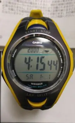 CASIOのスポーツウォッチ(PHYSシリーズ)　黄のサムネイル