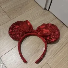 ミニーマウス 赤いカチューシャ