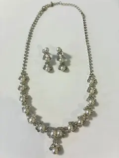 ブライダル　ネックレス&ピアスセット　美品