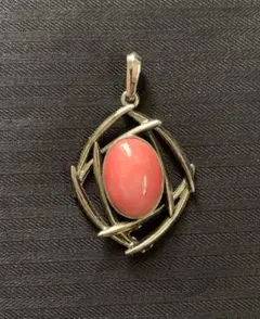 ペンダント　トップ