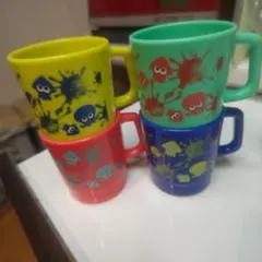 早い者勝ち☆　イカキャラクターの子ども用コップ4個セット　スプラトゥーン