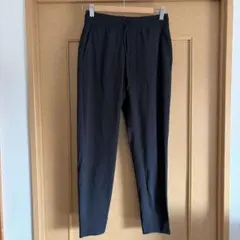 ユニクロ　ストレッチジョガーパンツ　グレー