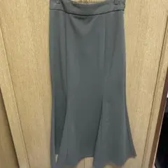 GU マーメイドスカート ロング丈 カーキ Mサイズのサムネイル