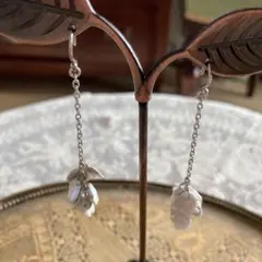 Item thumbnail for item d4226727-b431-4ca6-8caa-8897ea594d61