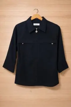 INGEBORG(インゲボルグ)ローズチャーム ジップシャツ 七分袖 黒 金子功