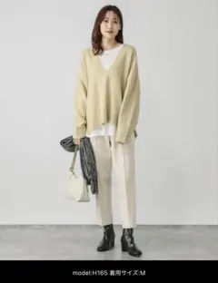 新品タグ付き　パンツ あったかウツクシルエットプレミアムスリムストレート