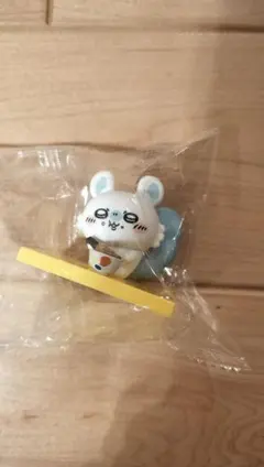 ちいかわ　松屋　モモンガ　フィギュア　マスコット