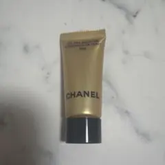 CHANEL SUBLIMAGE L'ESSENCE DE TEINT B20