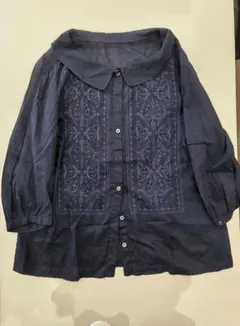 ファビュラスアンジェラ 刺繍ブラウス 40 紺 コットンのサムネイル