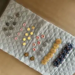 カラフルなボタンセット