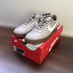 NIKEスニーカーのサムネイル