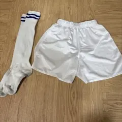 サッカーホワイトハーフパンツ・ソックスセット