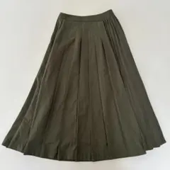 BEAMS HEART プリーツスカート カーキ Mサイズのサムネイル