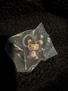 コリラックマ　めじるしアクセサリー　チャーム　きょうりゅう着ぐるみ