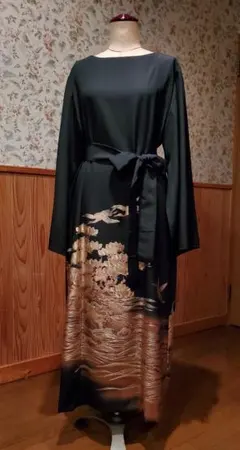 黒留袖ワンピース豪華な柄