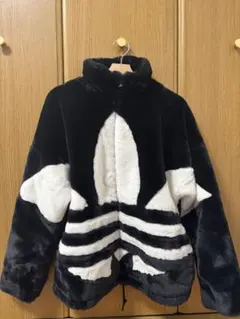 adidas フェイクファージャケット