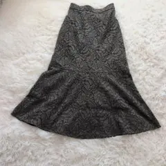 美品（INED）レース風フレアロングスカート（M）