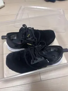 New Balance レア　ブラック スニーカー