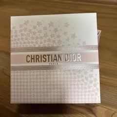 CHRISTIAN DIOR ピンクボックス