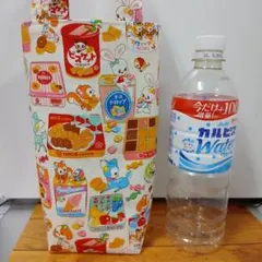 スーパーチラシ柄 白 ペットボトル水筒バッグ - メルカリ
