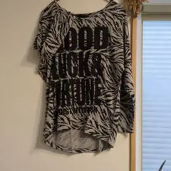 ゼブラ柄Tシャツ 新品タグ付き　М