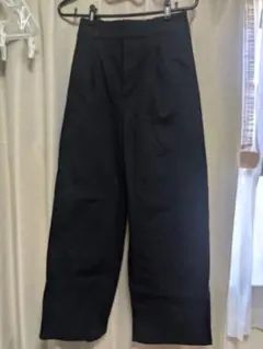 GU　サスペンダーつきワイドストレートパンツ　L　ユニクロ　コカ　しまむら